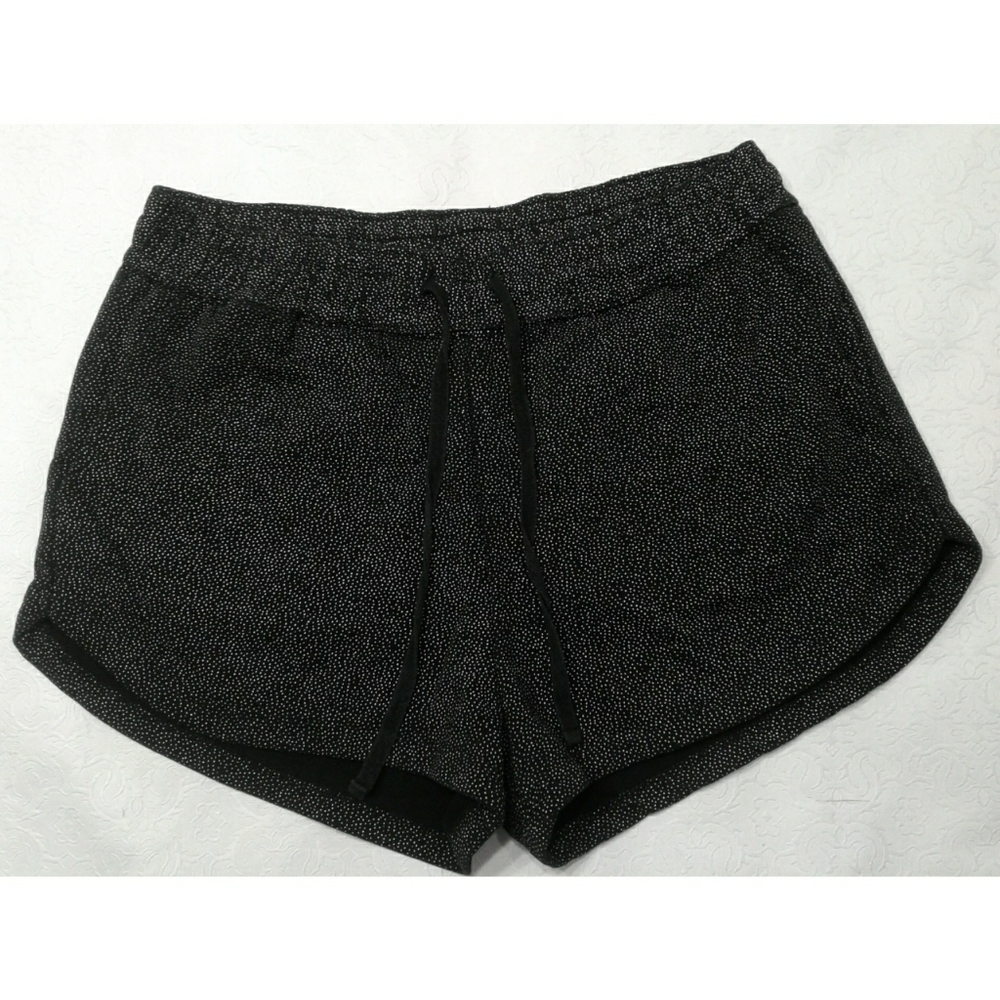 H&M basic black and white athletic shorts size M
